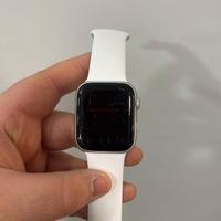 Apple Watch Series 4 silver 44 mm - 4873