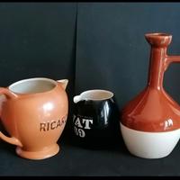 Tre caraffe vintage in ceramica smaltata