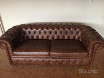 Divano modello Chesterfield London 2 posti large