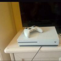 Xbox one s 1tb+3giochi