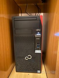 PC fisso Fujitsu Esprimo P558