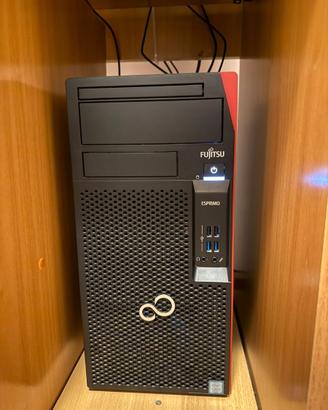 PC fisso Fujitsu Esprimo P558