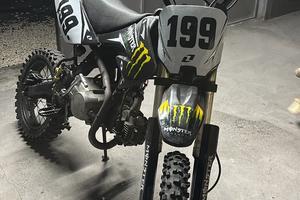 Pit bike 125