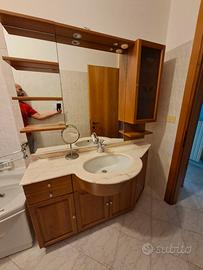mobile bagno con piano in marmo