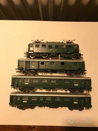 Convoglio BLS con Locomotiva e Rotabili Rivarossi 