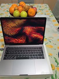 MacBook Pro 13" i7 512GB 16GB 2017 come nuovo