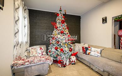 Maisonette ristrutturata nel 2022 in bifamiliare -