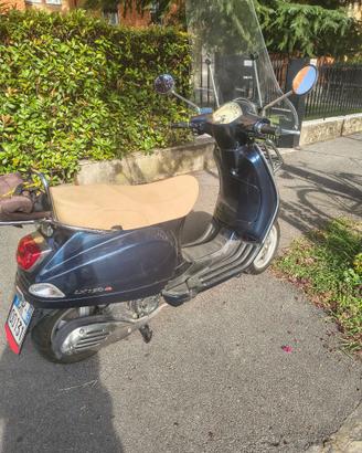 Vespa LX 150