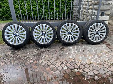 Cerchioni in lega per auto