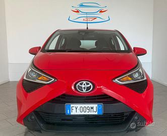 TOYOTA Aygo 1.0 VVT-i 72 CV 5 porte x-clusiv MMT