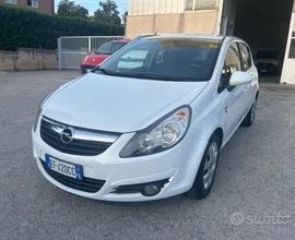 Opel Corsa 1.2 5 porte Ok Neopatentati