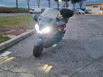 kawasaki Gtr 1400