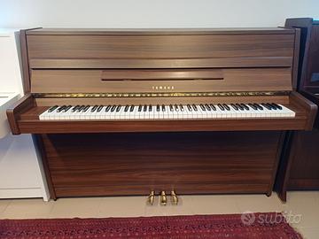 Pianoforte verticale YAMAHA LU-101 noce