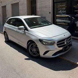 Mercedes B 180 d Aut - 116CV