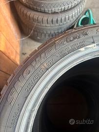 Gomme invernali TOYO  235/45R17 SNOWPROX S954