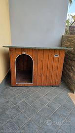 Cuccia per cane in legno