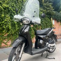 Scarabeo Aprilia 50 4t