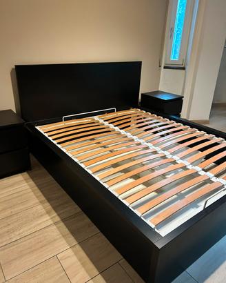Letto contenitore con comodini