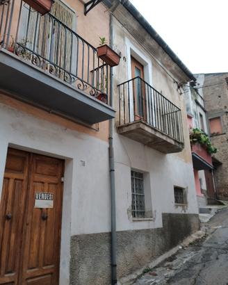 Casa da ristrutturare prezzo 12000