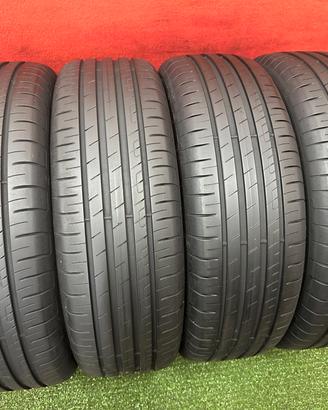 215 65 17 Gomme Estive 2021 95% GoodYear 215 65R17