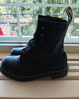 Dr. Martens mod. 1460 numero 36 