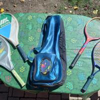 borsa da tennis con racchette e palline