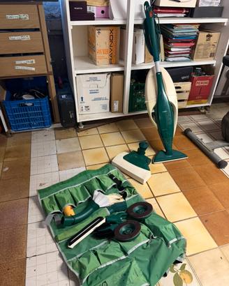 Vorwerk Folletto VK130 + battitappeto e accessori