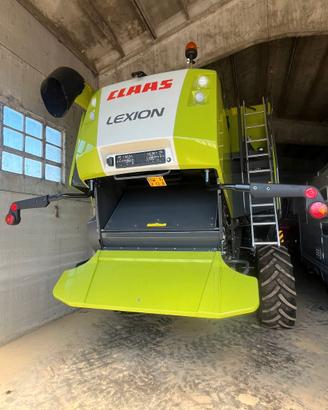 Mietitrebbia Claas lexion 630