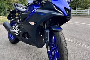 YAMAHA YZF-R125