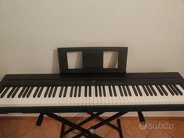 pianoforte digitale Yamaha P-45B 