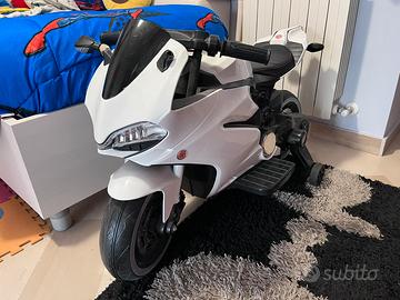 Motocicletta giocattolo