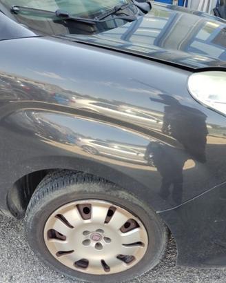 Parafango destro FIAT DOBLO del 2011