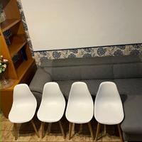 Sedie stile scandinavo bianche
