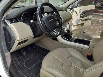 Land rover evoque - 190CV 2,2 Diesel; Bianca-nera