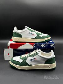 Autry sneakers medalist low bianche e verdi. 44