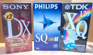 4 vhs nuove vergini sigillate
