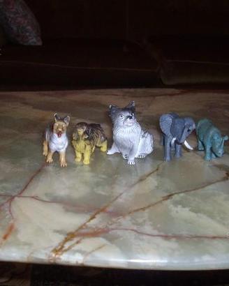Animali vari in plastica