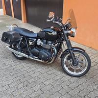 Triumph Bonneville - 2010