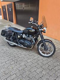 Triumph Bonneville - 2010