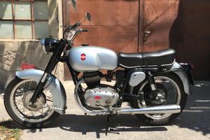 MOTO D'EPOCA GILERA B 300 anno 1960