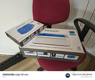 distributore di copri scarpe beper