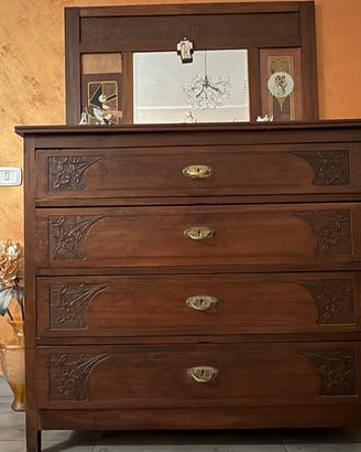 MOBILE ANTICO del 1940