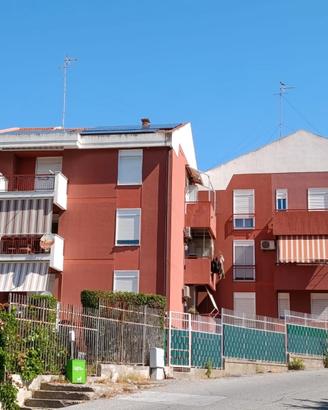 Annunziata, via Luigi Einaudi, mq 140 + cantina