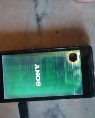 0588-Smartphone Sony Xperia L C2105