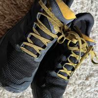 Scarpe Salomon trekking / running Goretex 41.5