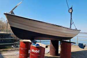 Barca in vetroresina