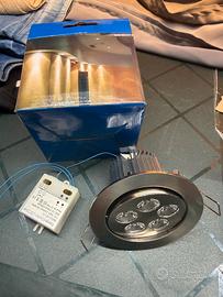Luce led incasso