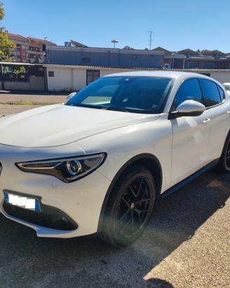 Alfa Romeo Stelvio 2.2 Turbodiesel 210 CV AT8 Q4 S