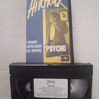 Racc.ta 42 VHS Sigillate con fascicoli-A.Hitchcock