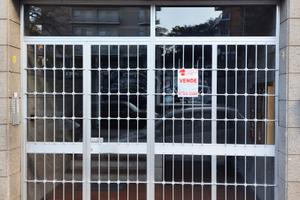 Via Carlo Cattaneo locale magazzino